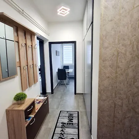 Apartment Cosmopolitan Sarospatak
